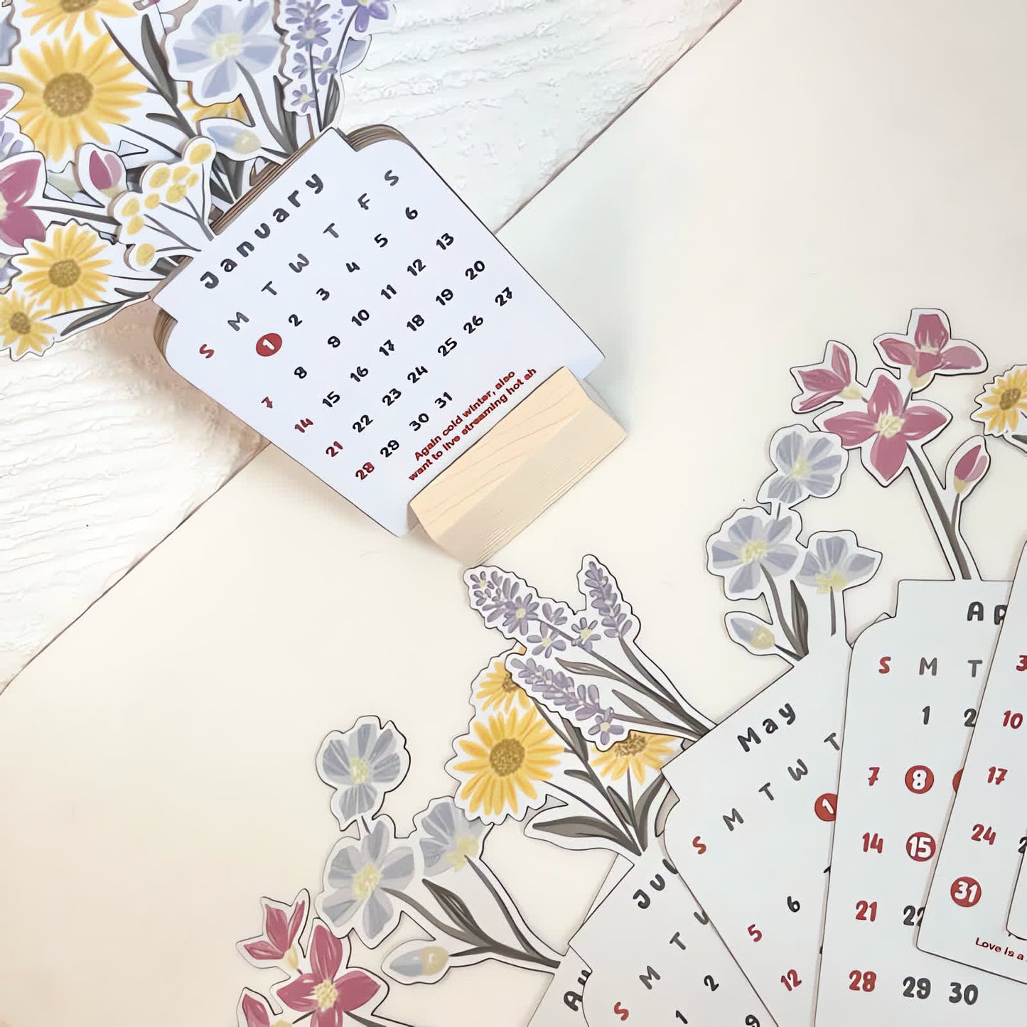 2025 Bloomy Flowers Desk Calendar📅