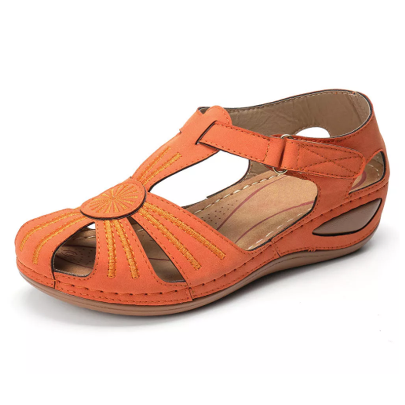 Comfy Circle Wedge Sandal