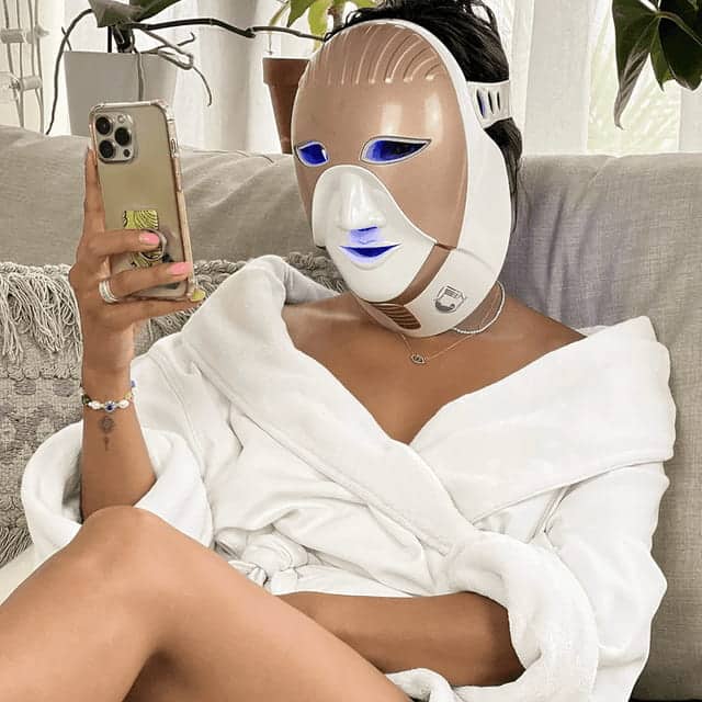 CLEOPATRA LED MASK – THE ORIGINAL #1 SPA GRADE LIGHT THERAPY MASK WITH NECK COVERAGE (NOW WIRELESS!)