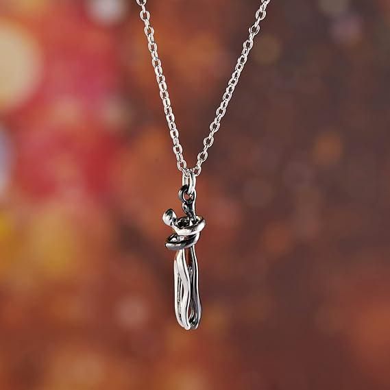 🤗💞Couple Embrace Pendant Necklace