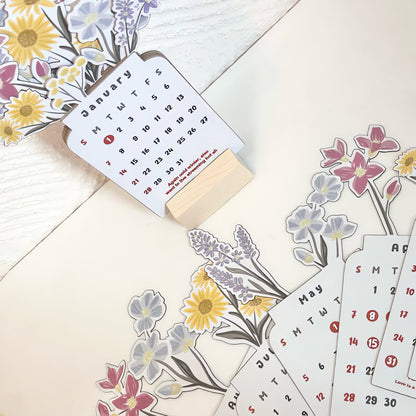 2025 Bloomy Flowers Desk Calendar📅