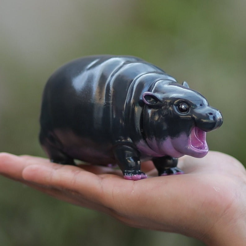🥰Moo Deng Baby Pygmy Hippo Collectible💝