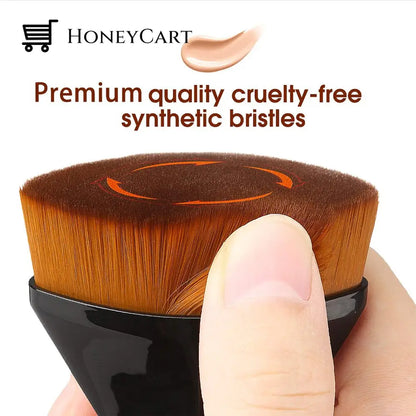 High-Density Seamless Foundation Brush