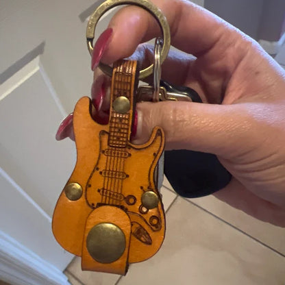 🎸Leather Guitar Pick Holder Keychain
