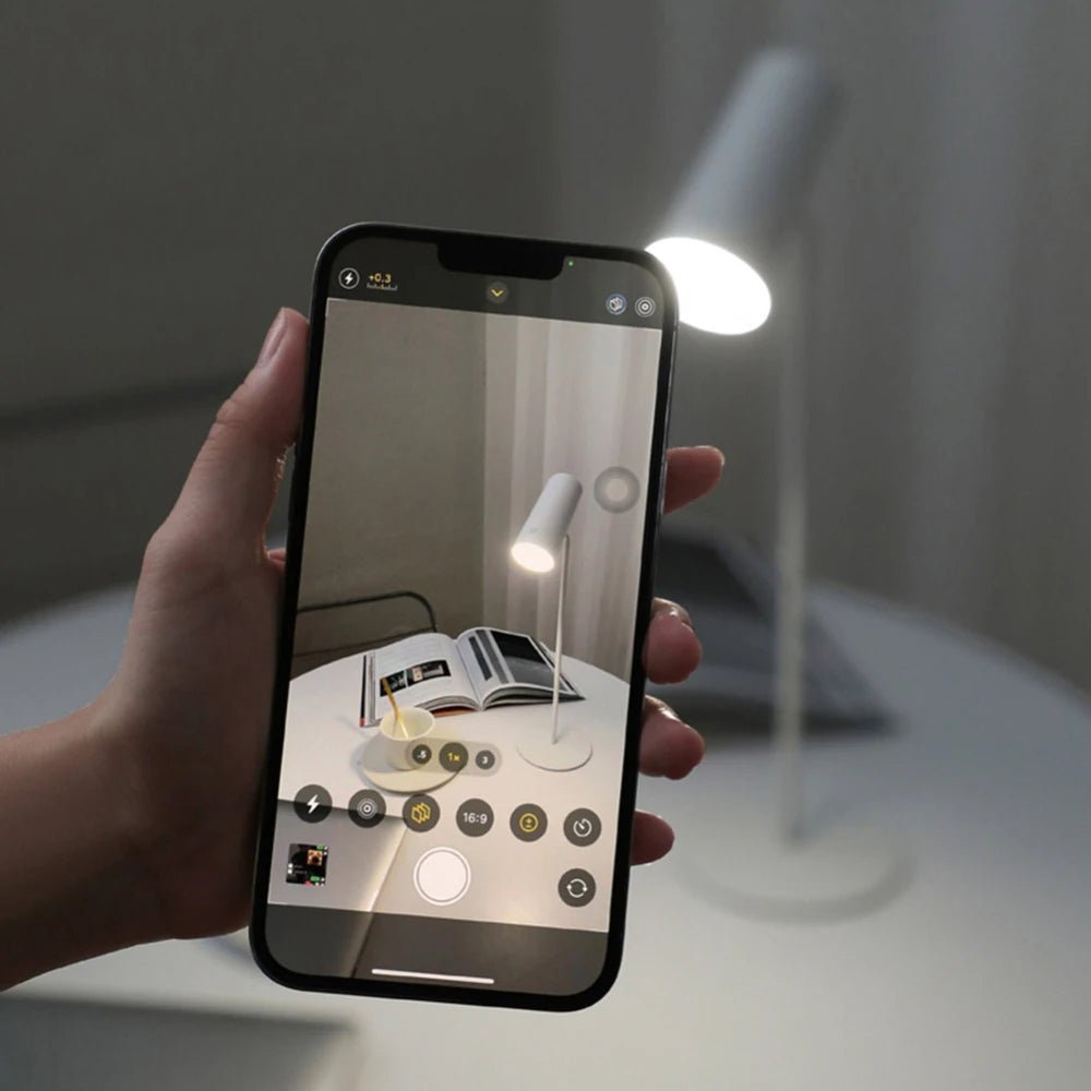 LED Desk Lamp with Dimmable Touch Control – USB-Powered Table Light